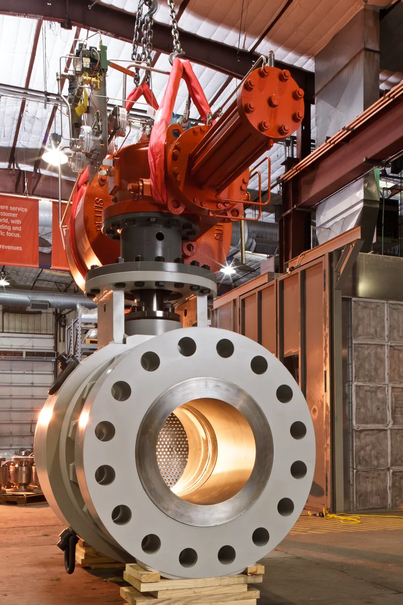 FlexStream 24DS203 large-bore stainless flanged valve bronze perforated seat overhead crane assembly